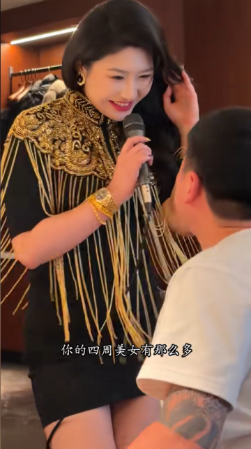 臺上風情萬種，臺下本真如我 —— 我心中的 “戲” 與 “人”