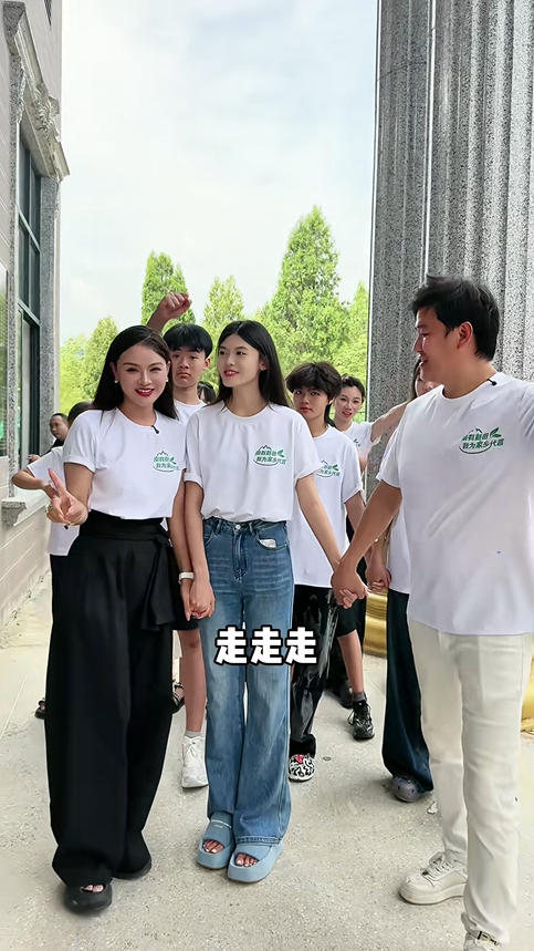 帶著孩子回鄉傳溫暖，把善良種在心底