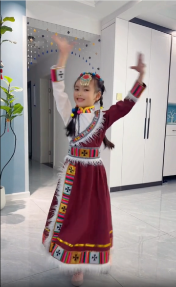 以舞為光，我是愛跳舞的小姑娘