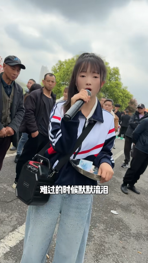 誰懂男人的眼淚 —— 暴雨街頭，一首歌唱盡半生堅強與脆弱