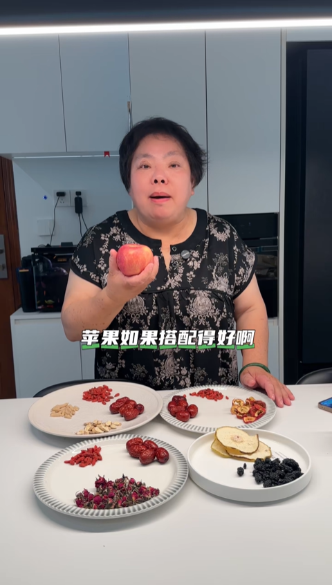 告別春日心煩氣躁，四款蘋果湯溫潤解憂