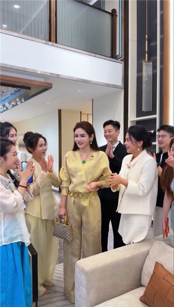 同心同行，喜樂相伴：全員帶薪休假與轉正驚喜的溫暖團建日常