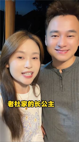 姐姐回來啦，去機場接她回家～