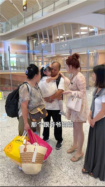 婆婆帶暖暖回老家休養，沒想到佳怡細心的準備這么周到，感謝讓我遇到這么好的妹妹