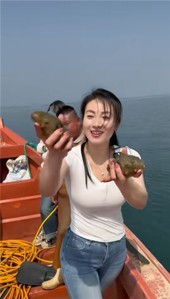 臨近中秋節，莎莉帶你實現海參自由