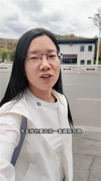 小鳳的小娜姐姐：年過四十仍未婚，原生家庭催婚與姐妹之間的現實拉扯