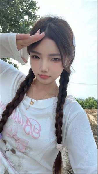 諾諾自述｜回答大家好奇：一個女孩子，為什么選擇跑貨運開大貨車