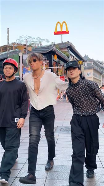 街頭表演不只有掌聲，聊聊我遇到的冷眼與拒絕