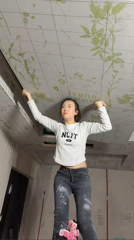 90后女木工的工地日常，以汗水換前路