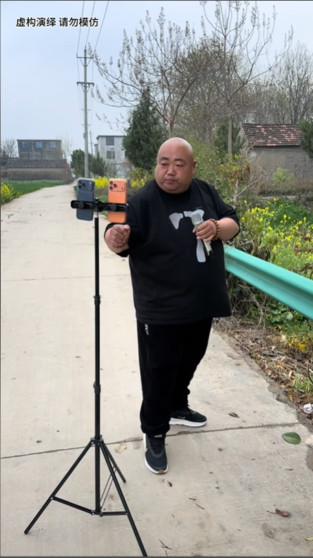 沉浸在自己的歌聲里無法自拔，直到 