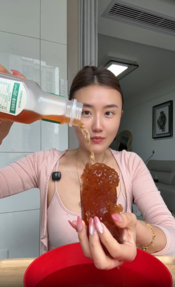 點水成冰的治愈時刻，一口清涼解盡人間燥熱