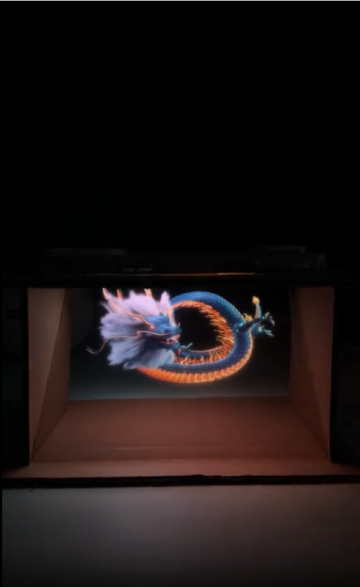 快遞紙箱變身3D全息投影盒，廢品也能做出震撼效果